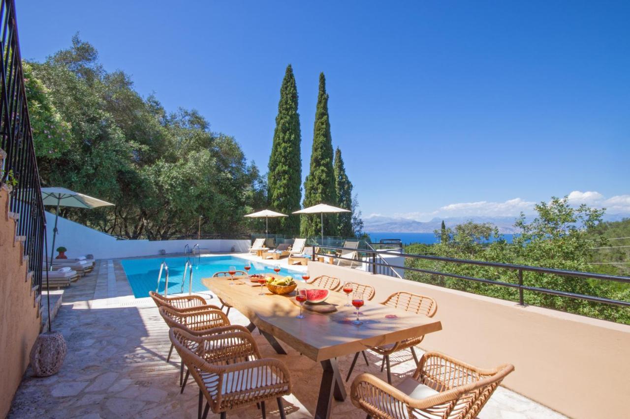 Odyssey Villas Kassiopi Buitenkant foto